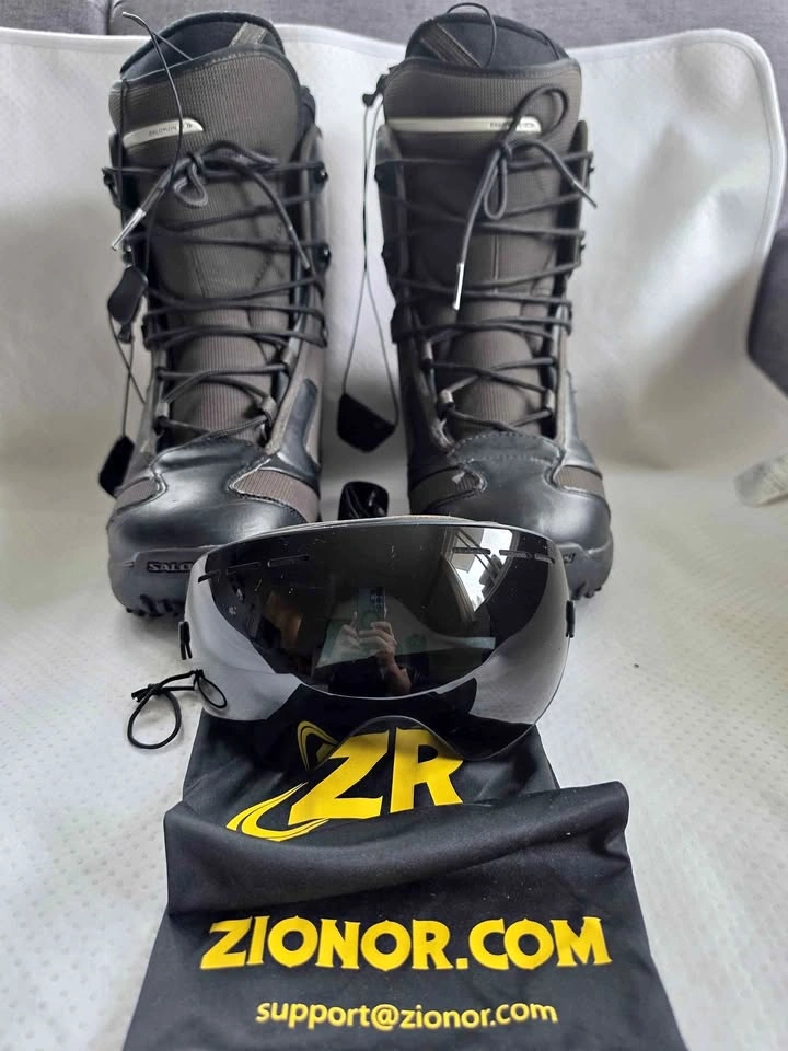 Salomon Snowboard Boots size 10 and Zionor Goggles