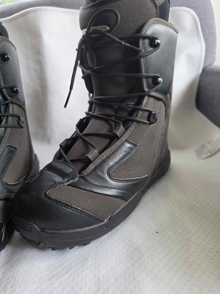 Salomon Snowboard Boots size 10 and Zionor Goggles - photo 5