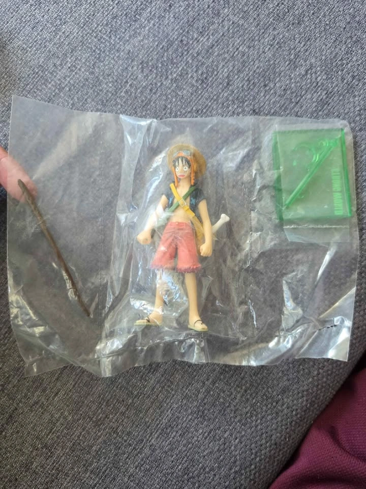 Bandai One Piece Figures Lot - Strong World Movie - photo 3