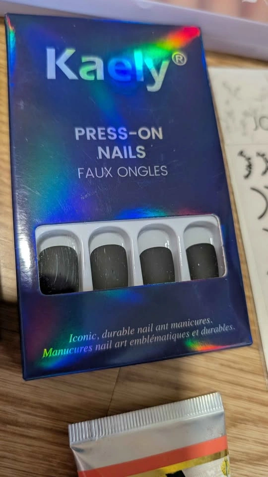 Press On Nails & Accessories - photo 5