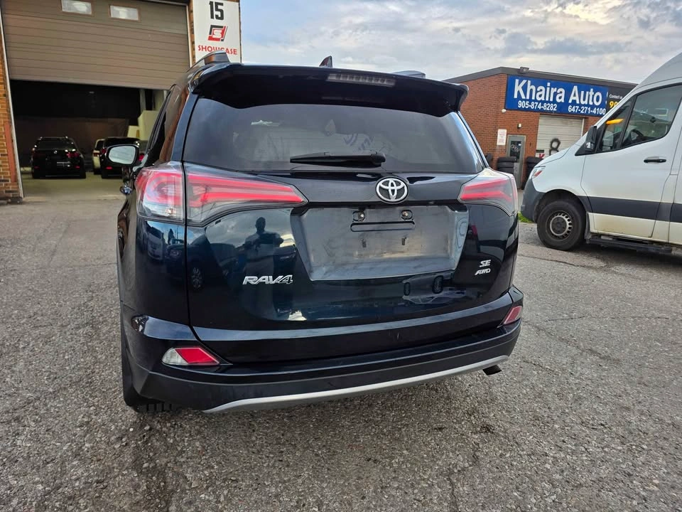 2017 Toyota RAV4 - photo 5
