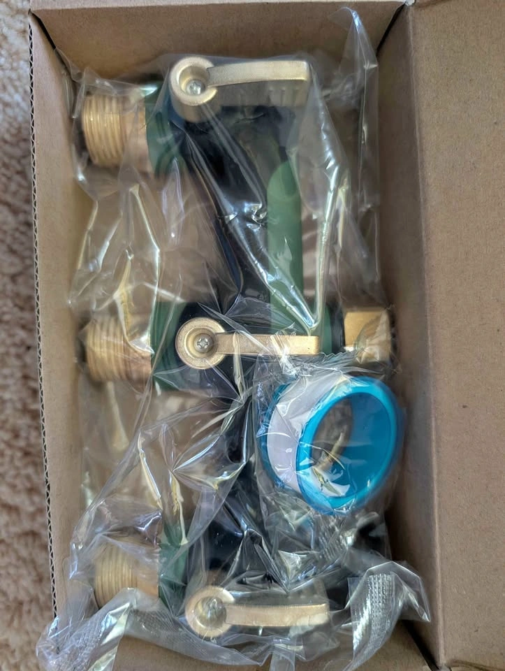 Brand New 3-Way Garden Hose Splitter