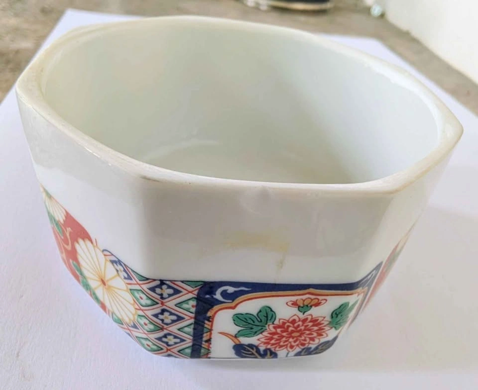Vintage Japanese Style Imari Porcelain Box - photo 4