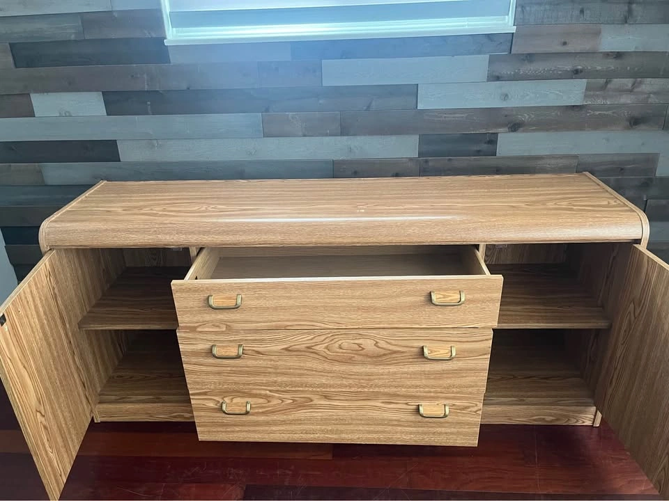 Oak Finish Dresser - photo 2