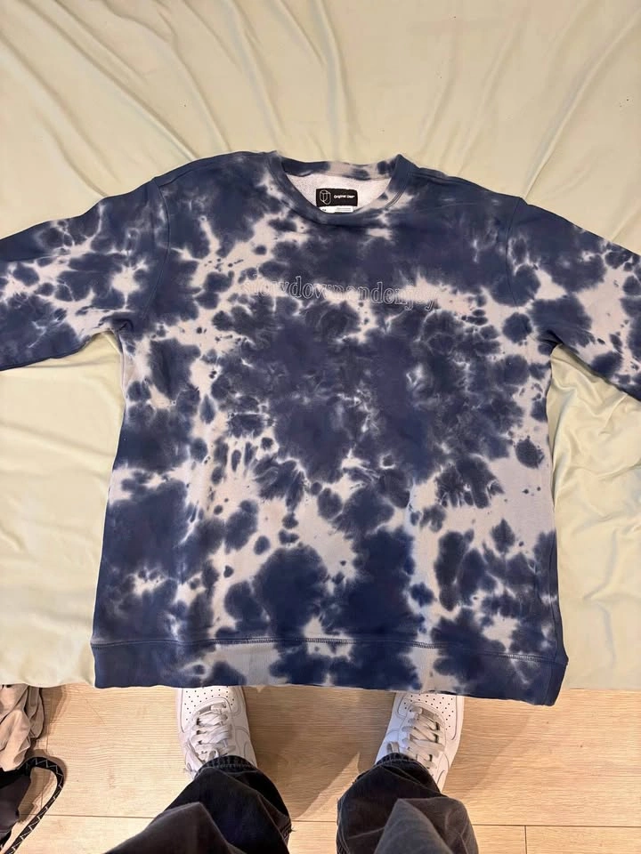 Original Use Tie-Dye Crewneck Sweatshirt Size M