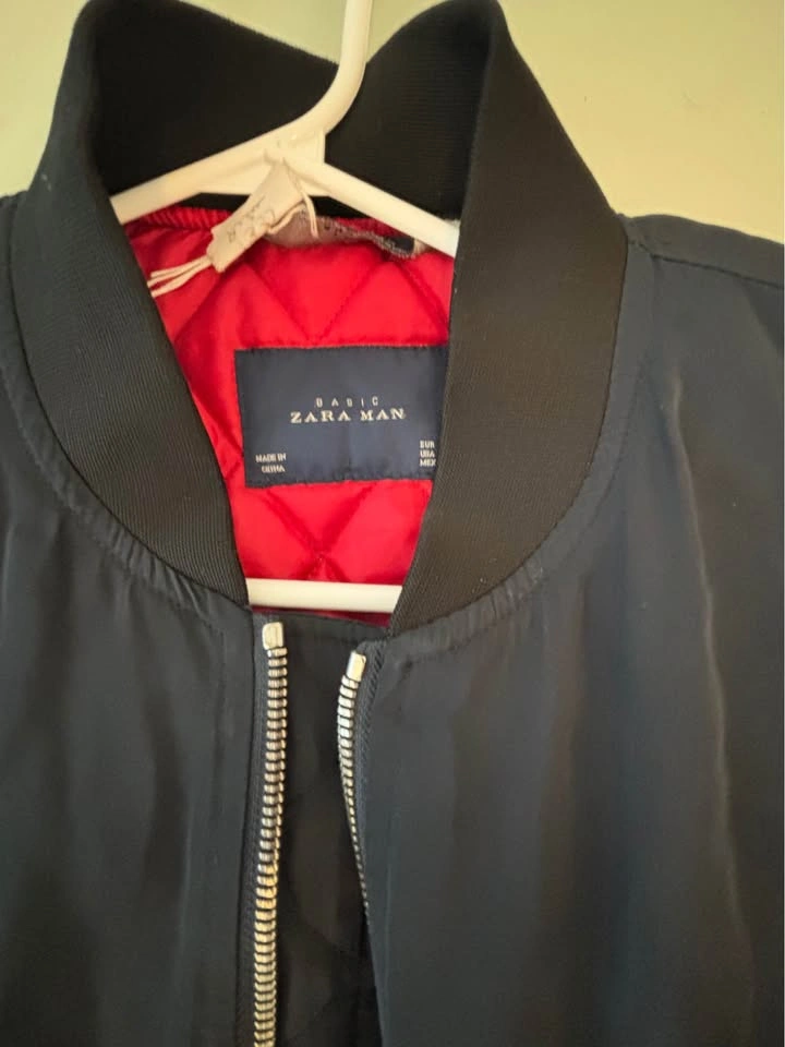 Zara Man Black Bomber Jacket Red Quilted Lining - photo 3