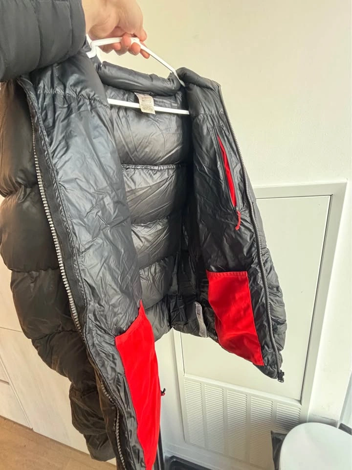 Black Puffer Winter Jacket with Hood Medium Size - photo 2