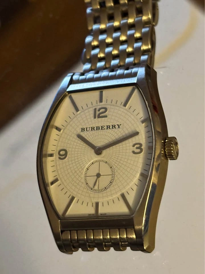 Burberry BU1550 Swiss Made Watch, Ronda 6 jewels movement - photo 3