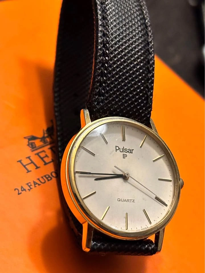 Vintage Pulsar Quartz Watch, new battery. 33mm, 5 jewels pulsar - photo 2