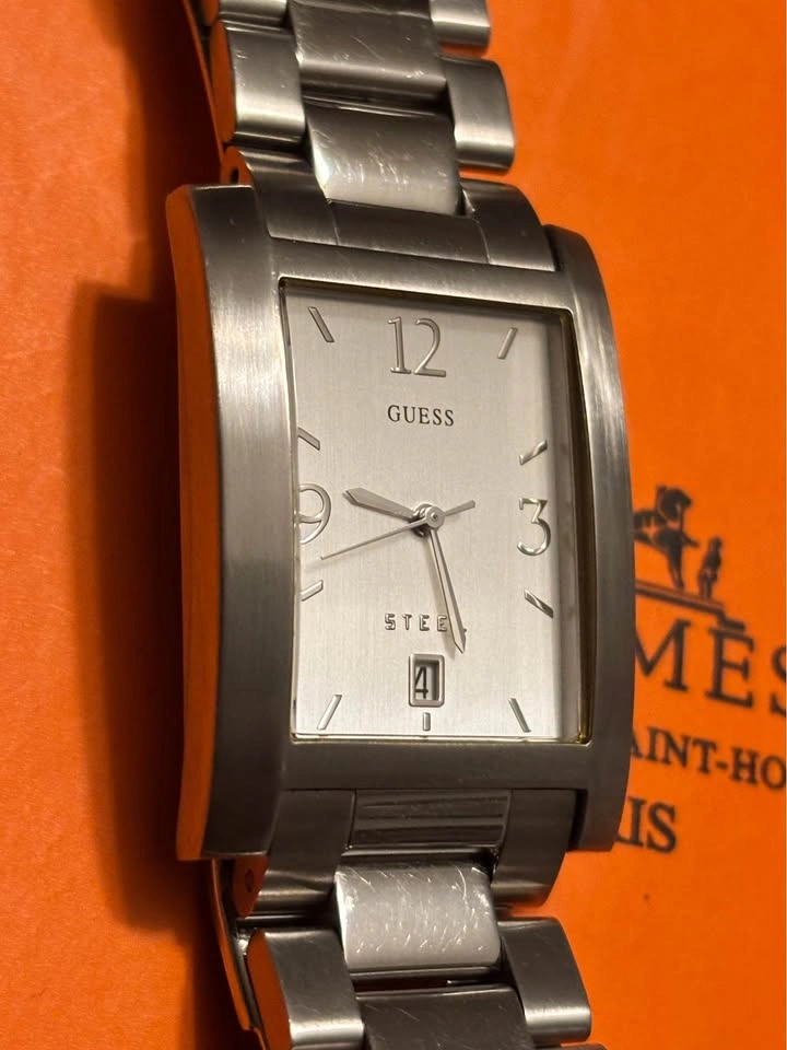 Never used GUESS Steel Men's tank watch, new battery - photo 2