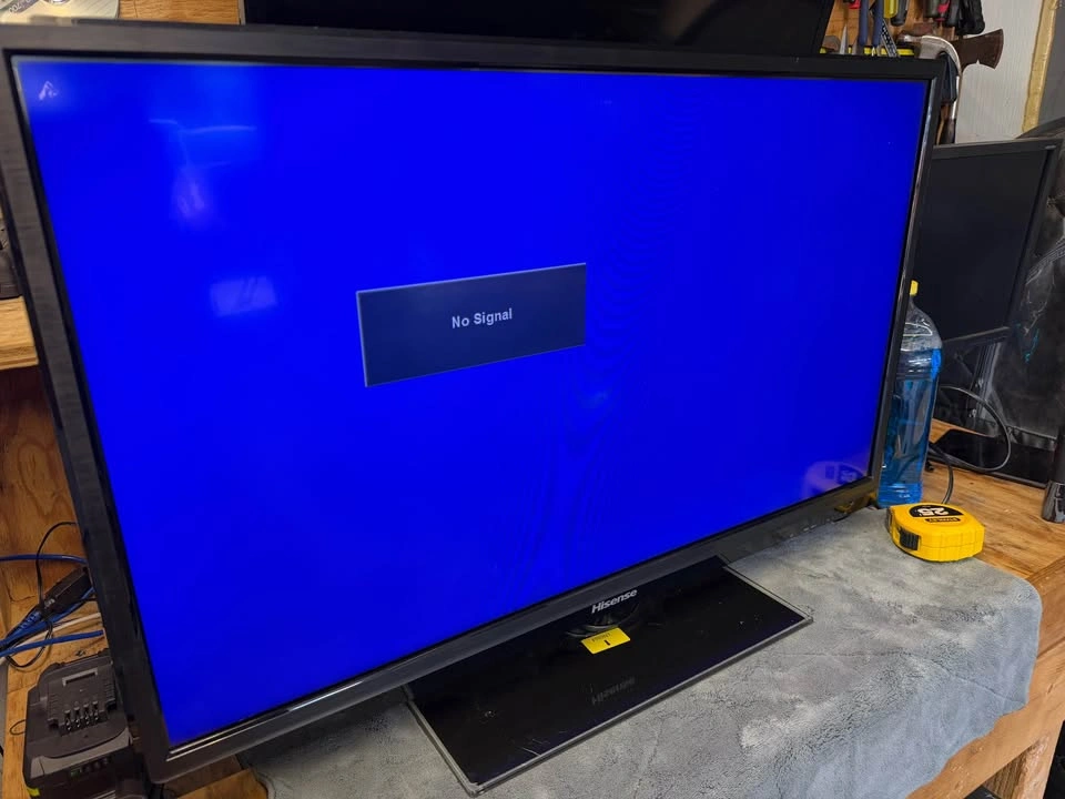 Hisense 32D20 LED LCD 32inch tv (no remote ) - photo 2