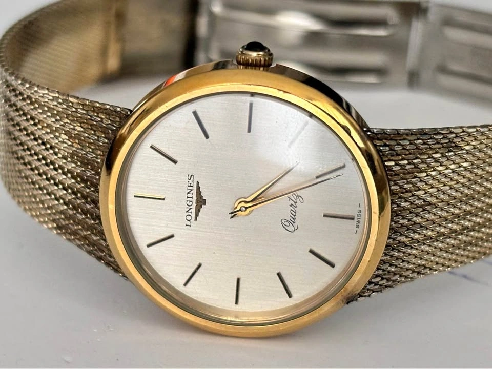 Longines Quartz Watch, 32.9mm bezel