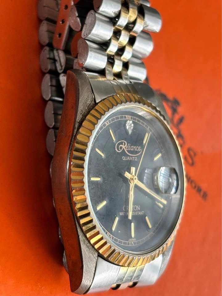 Vintage Croton Reliance Quartz Watch, Rolex Oyster homage - photo 3