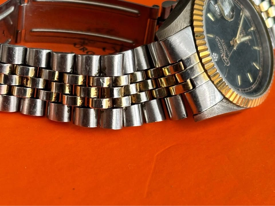 Vintage Croton Reliance Quartz Watch, Rolex Oyster homage - photo 4