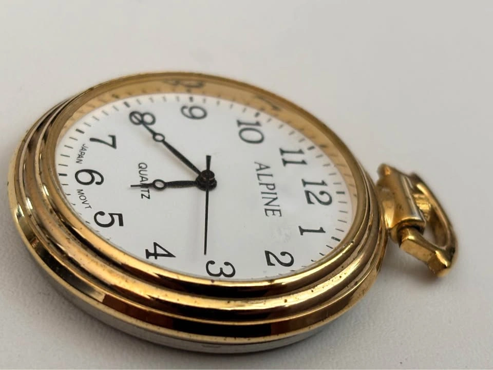 Alpine Quartz Pocket Watch, new battery, gold plated. 38.5mm siz - photo 3