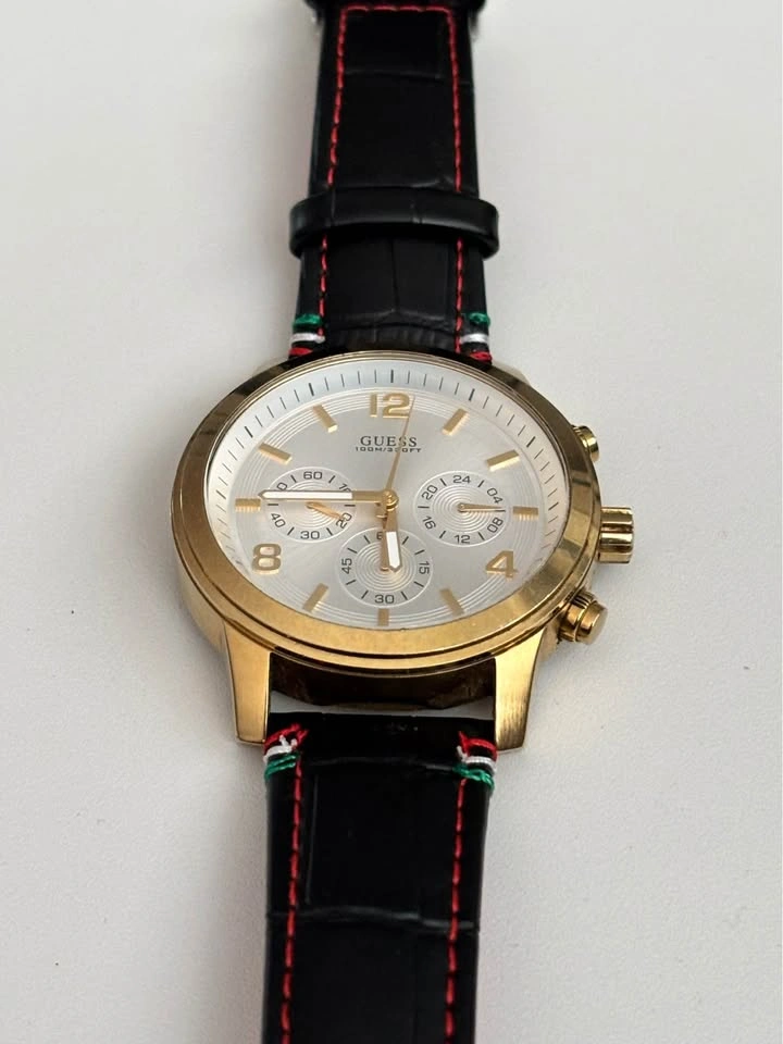 Guess U11059G1 Chronograph Watch, new battery, new leather strap - photo 4