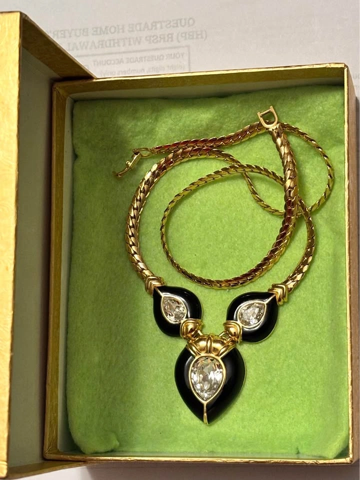 Luxurious gold plated Christian Dior necklace - photo 2