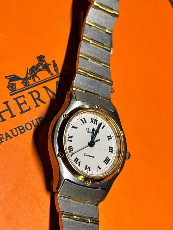 Technos Cortina Quartz Watch, homage to Cartier classic style. - photo 2