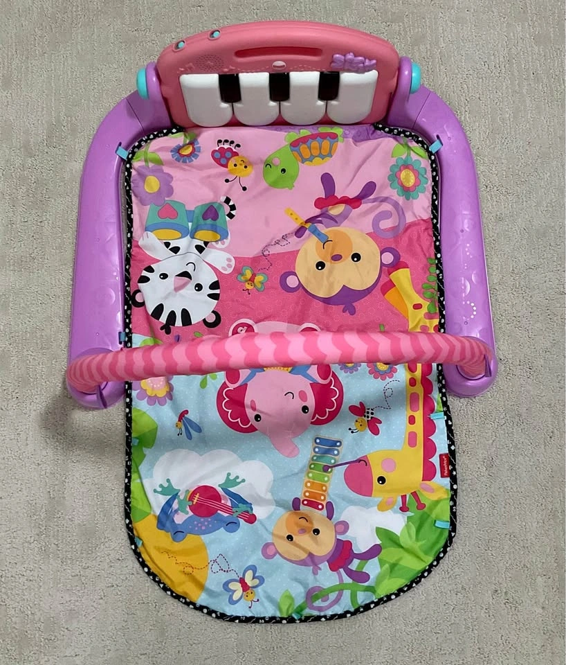 Fisher-Price Kick ’n Play Piano Gym – Pink