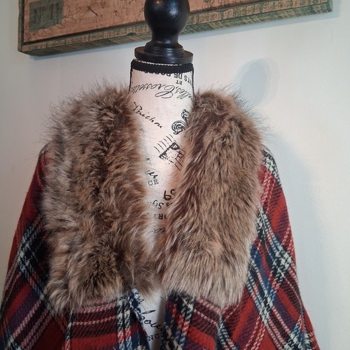 Red Plaid Poncho Wrap with Faux Fur Collar - photo 4