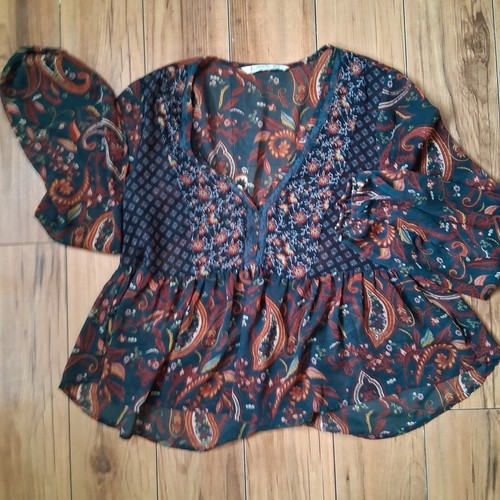Floral Paisley V-Neck Blouse - photo 2