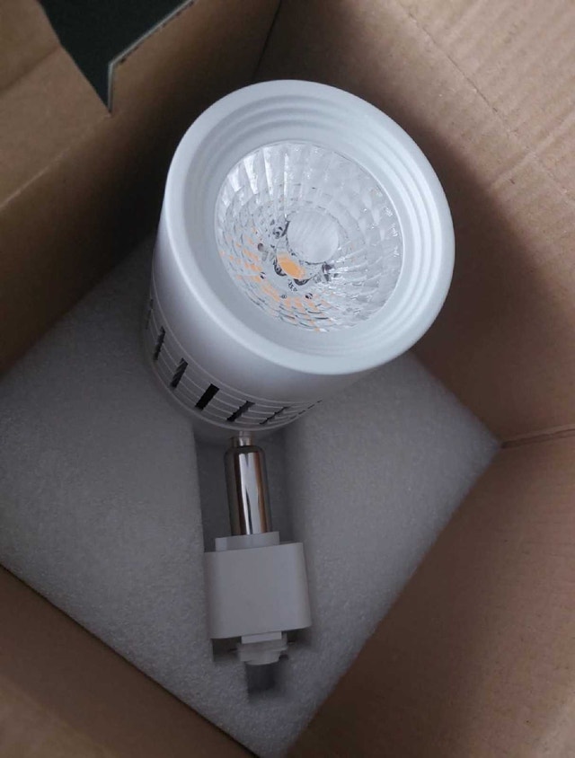 LED Track Light - photo 2