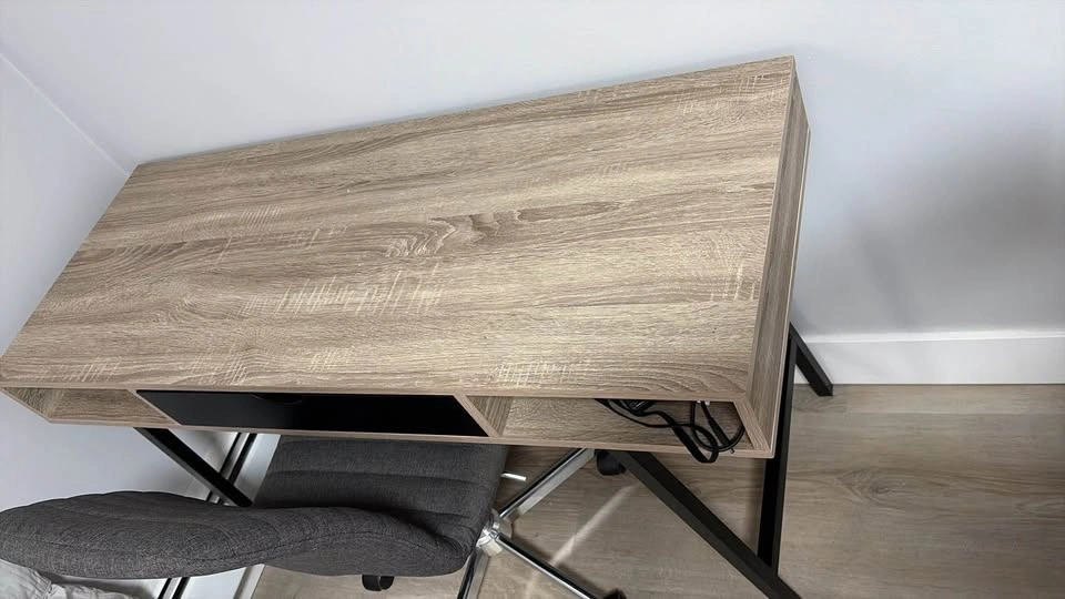 Wood-Look Desk and Grey Fabric Swivel Office Chair - photo 2