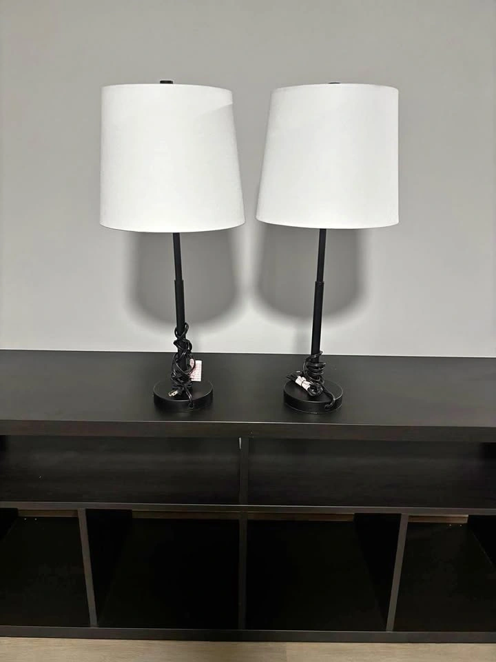 1 room lamp, 2 Table Lamps