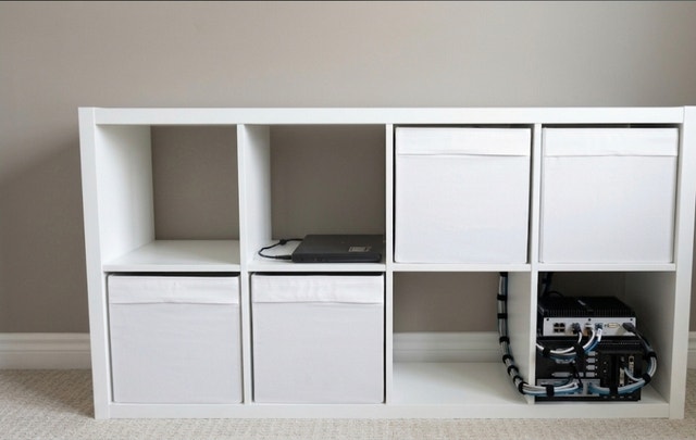 IKEA KALLAX 8-Cube Shelving Unit (2x4) – White - photo 4