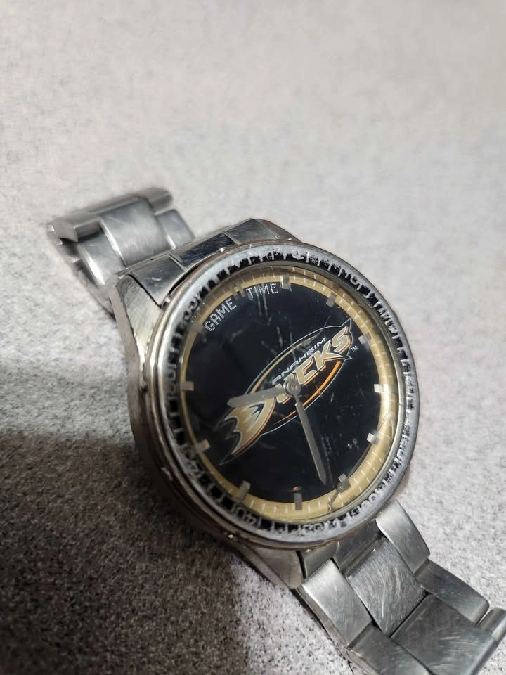 NHL Anaheim Ducks Mens Sport Steel Collectors Watch 🏈 - photo 3