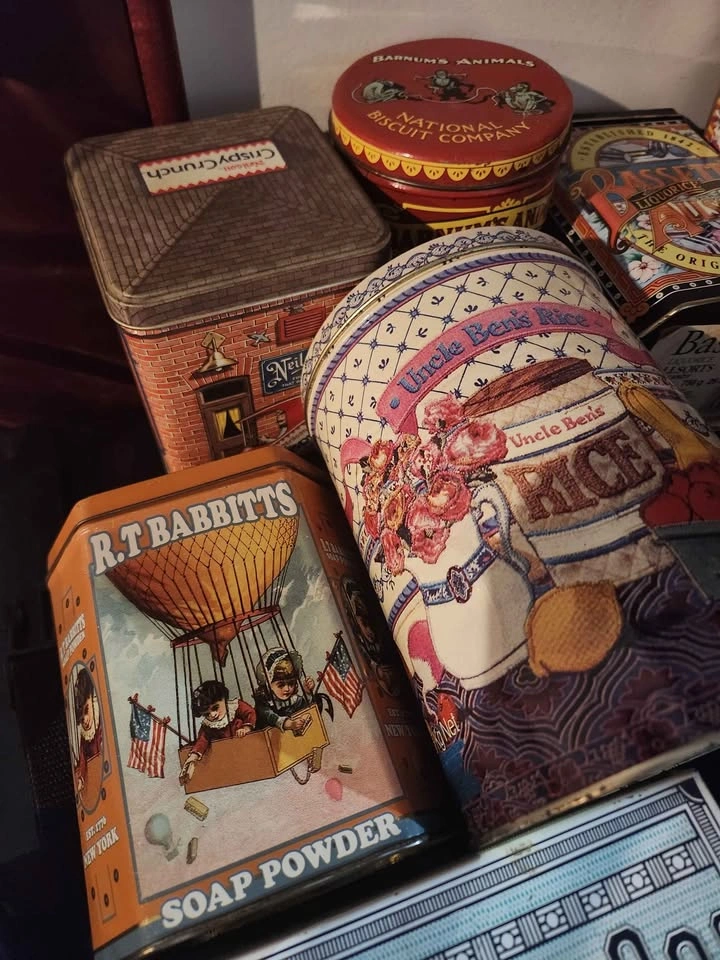 Vintage Advertising Tin Collection - 12 Piece Lot 🏈 - photo 4
