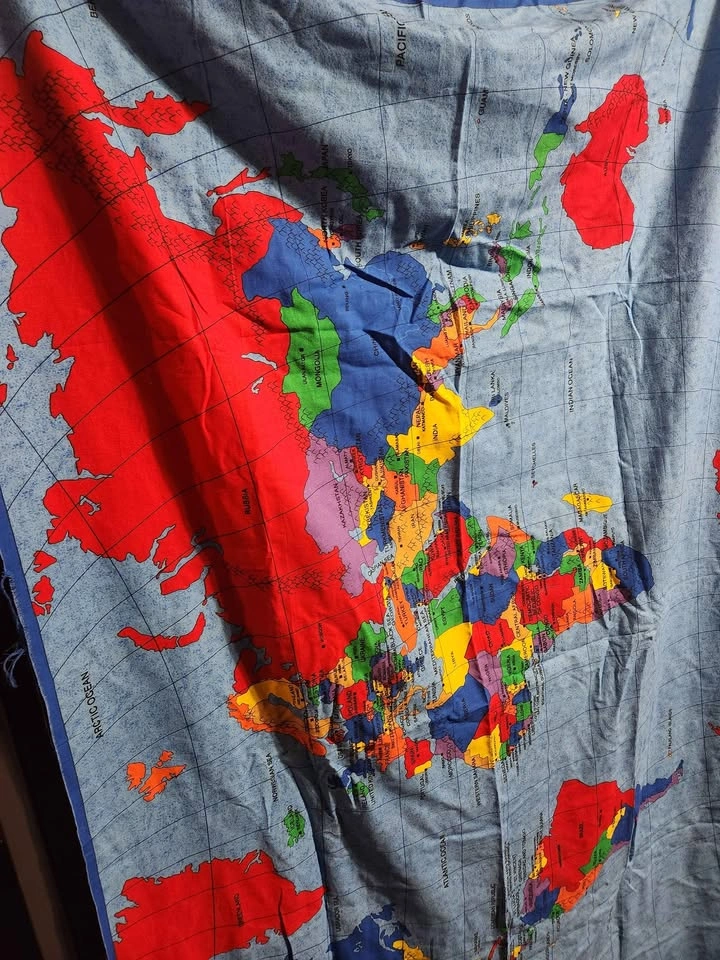 World map fabric panel, Fabric Traditions 1998, quilters cotton - photo 2