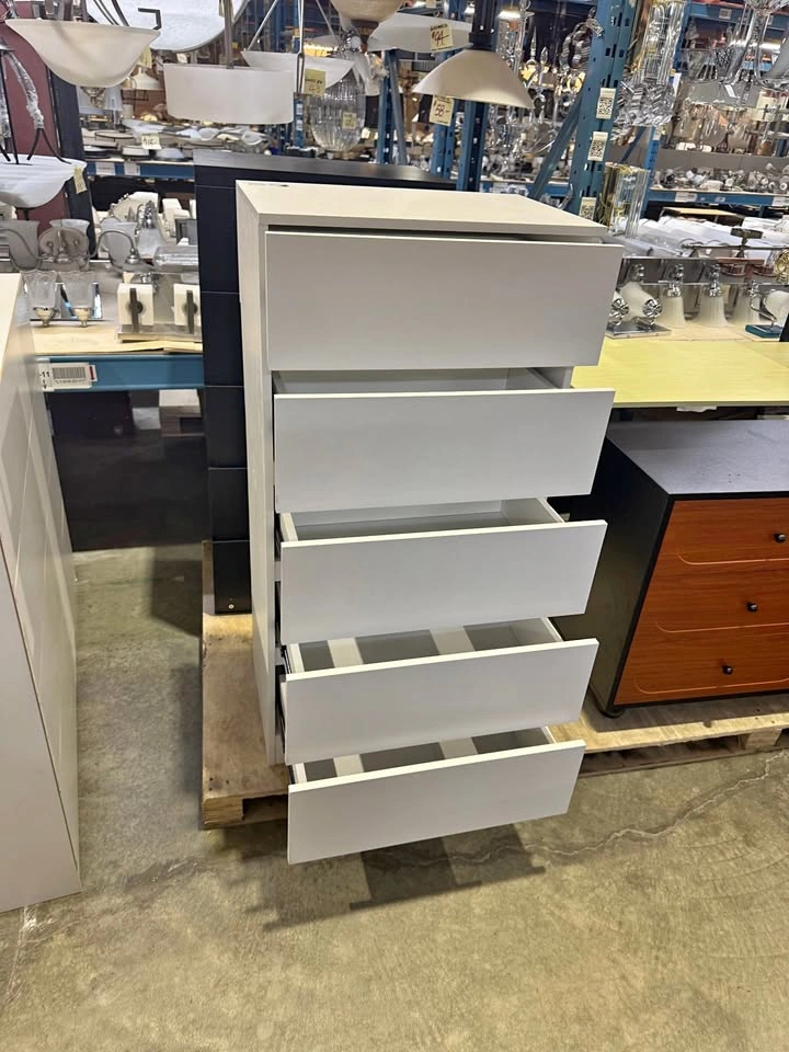 Stylish White Chest of Drawers – Modern Multi-Storage Dresser