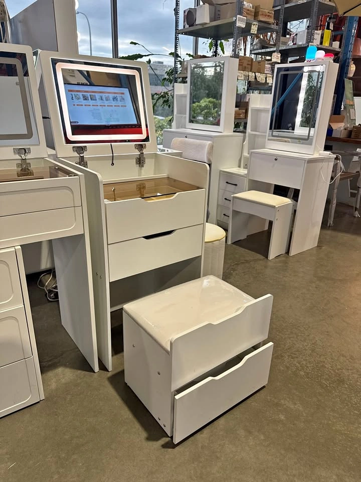 C5234 DR023 Modern Flip-Top Vanity with LED Mirror $170