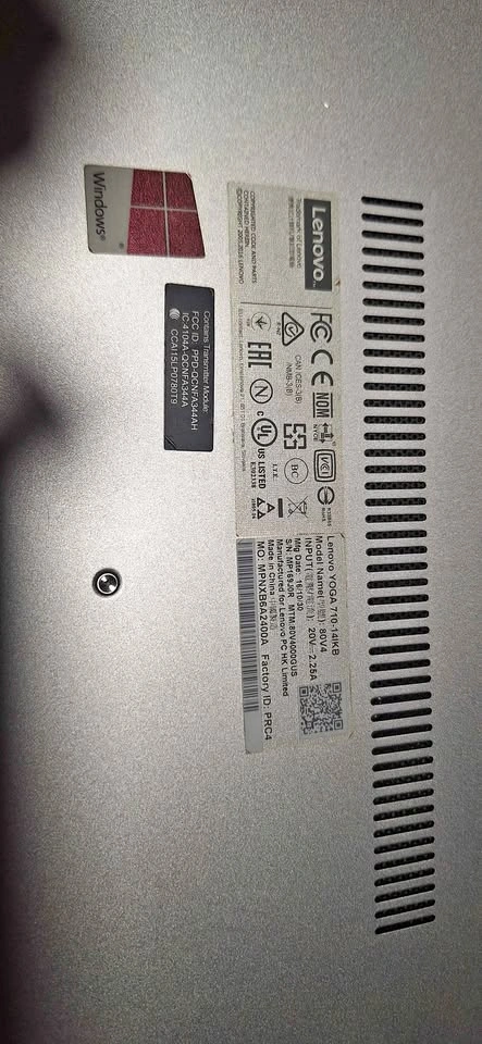 Lenovo Yoga 710-14IKB Laptop with touchscreen, 8gb ram, 256 GB S