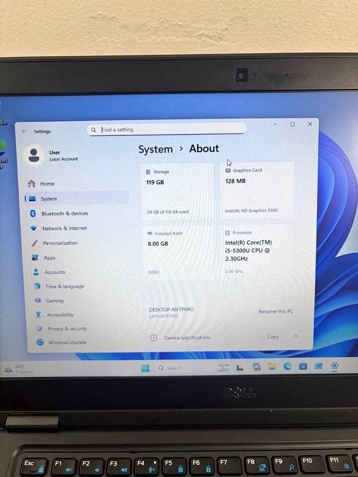 Dell Latitude E7450 i5-5300U 8 GB RAM; 256 SSD; Perfect conditio