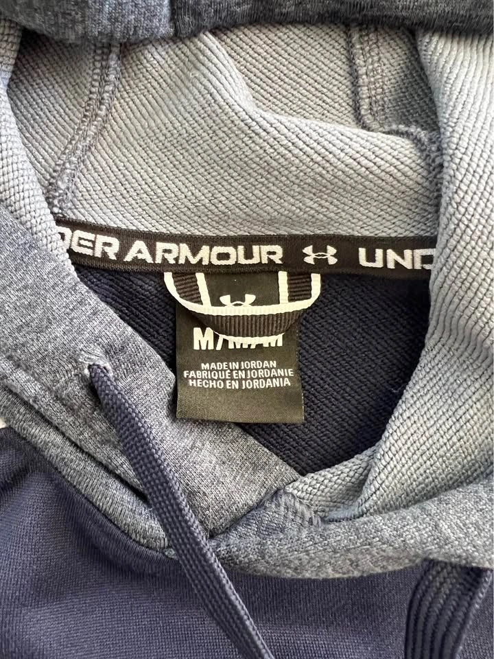 Under Armour Short Sleeve Hoodie M - photo 3