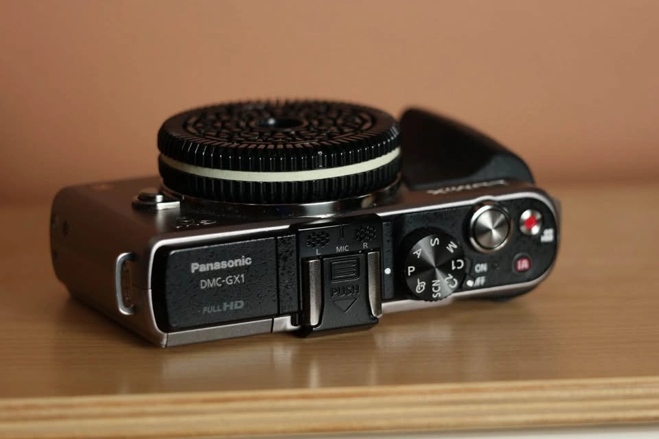 Panasonic Lumix GX1 + Accessories - photo 5