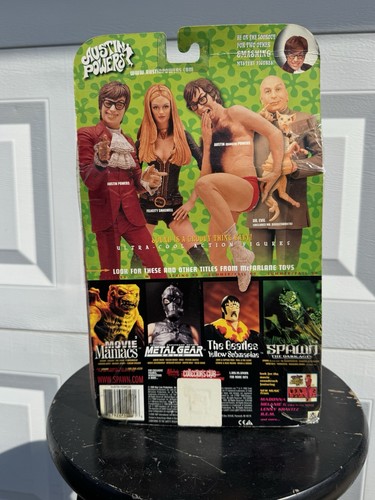 McFarlane Ultra-Cool Austin Powers Talking Action Figure w/ Gun - photo 3