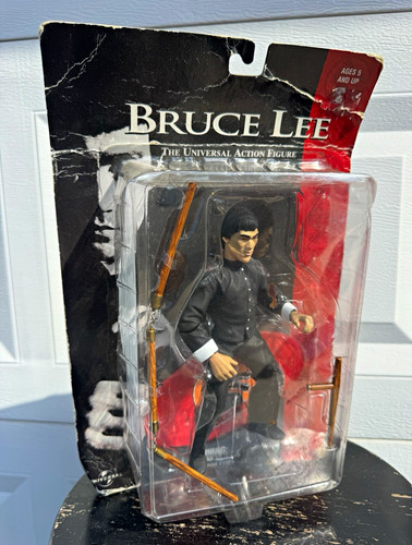 Sideshow Inc. Bruce Lee Universal Action Figure w/ Nunchaku & St