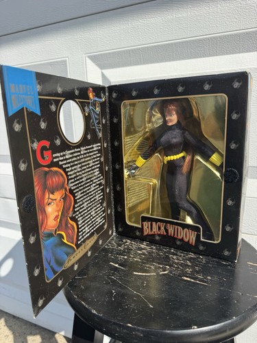 Toy Biz Marvel Milestones Famous Cover Black Widow 8in Figure - photo 2