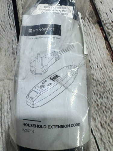 Monoprice 3-Outlet Extension Cord Flat Plug 10ft Black