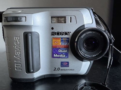 Sony Mavica MVC-FD200 2.0MP Compact Camera 3x/6x Zoom - photo 4