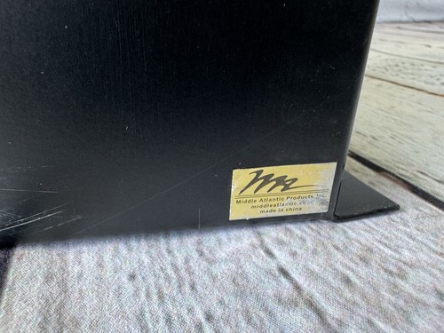 Middle Atlantic Products 3U 19in Rack-Mount Shelf Tray 18in Deep - photo 4