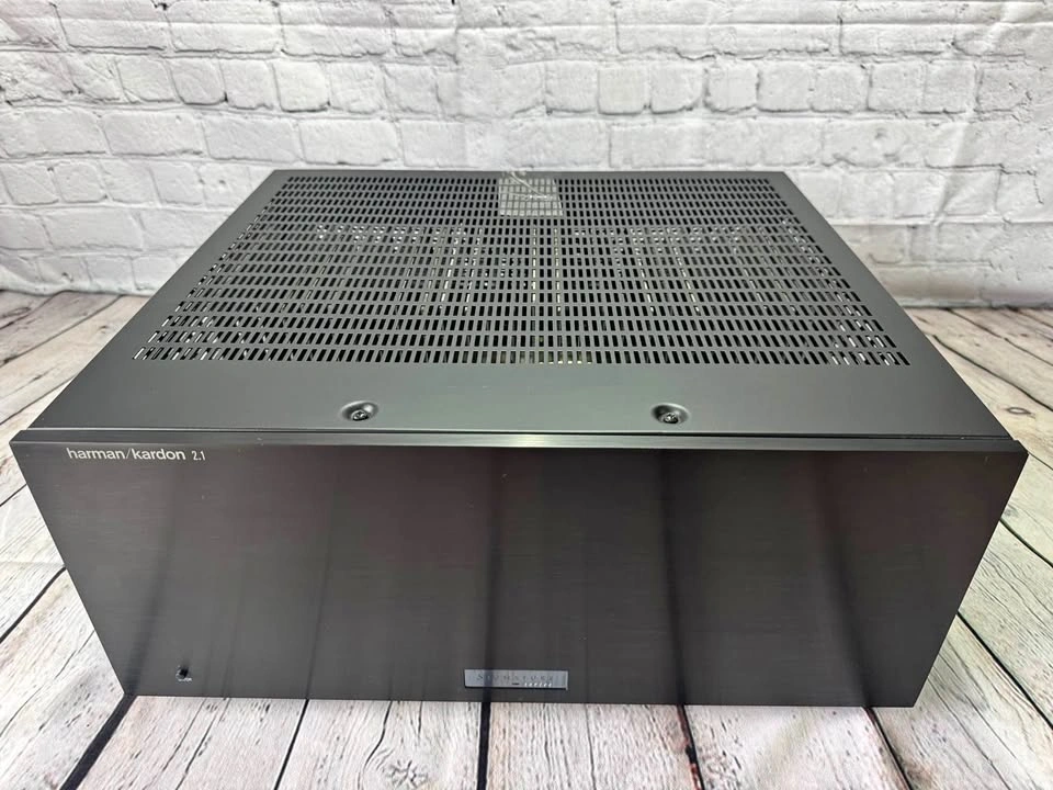 Harman Kardon Signature Series 2.1 5-Channel Power Amplifier