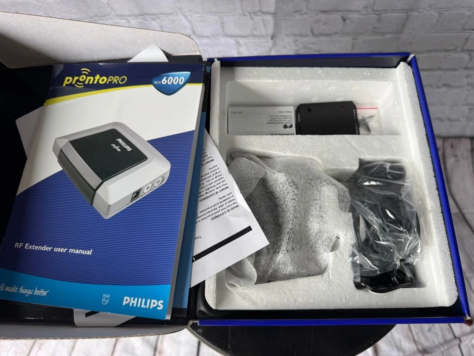 Philips Pronto Next Generation universal remote bundle - photo 5