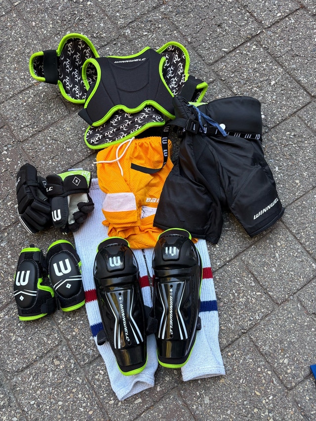 Winnwell Youth Hockey Starter Kit