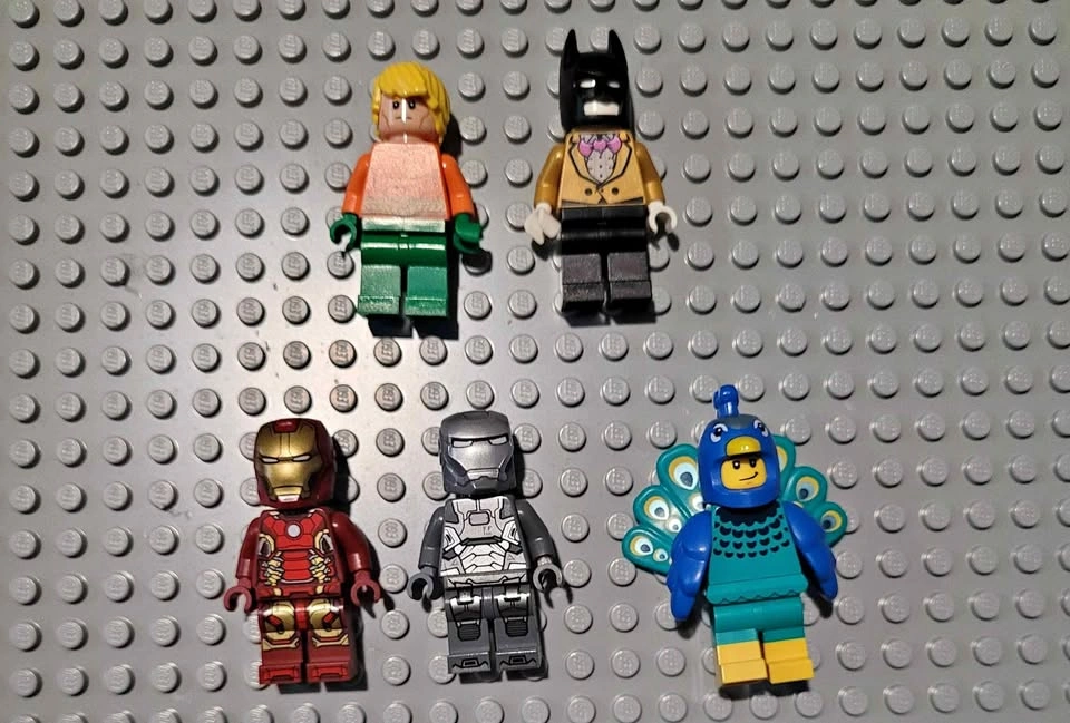 LEGO minifigures lot