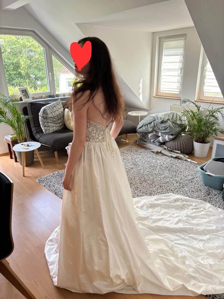 Sophia Tolli Vintage Wedding Dress - photo 2