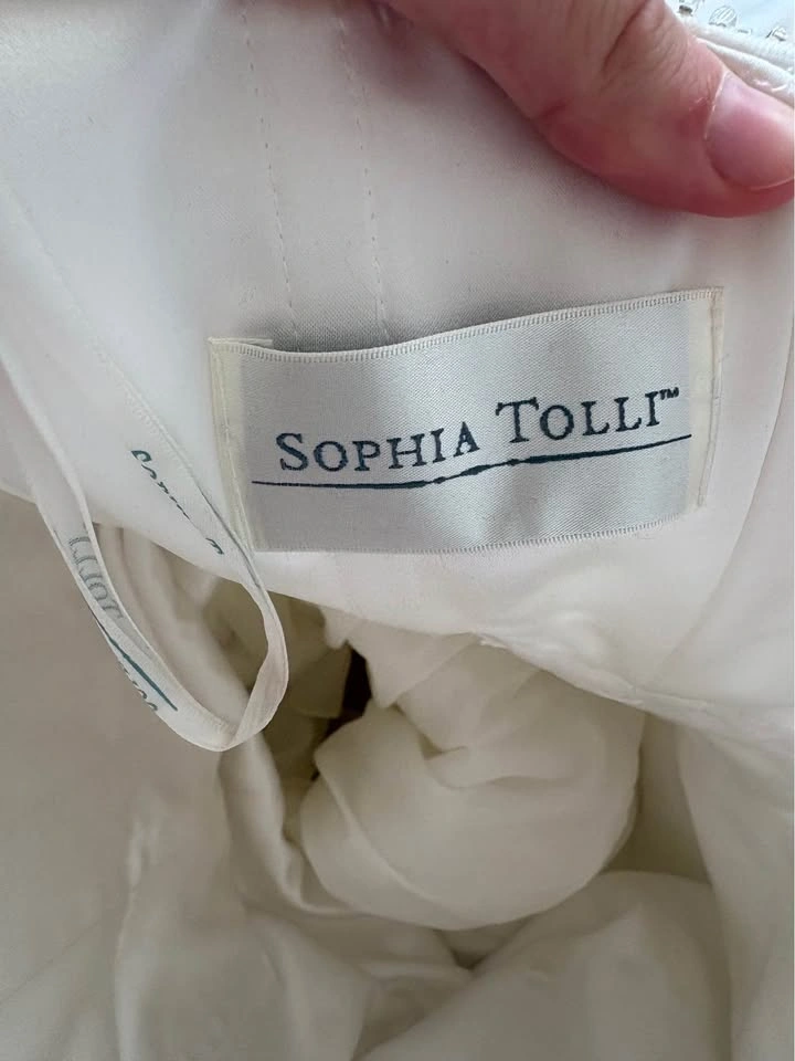 Sophia Tolli Vintage Wedding Dress - photo 4